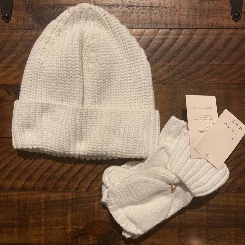 NWT A New Day Hat & Gloves Set